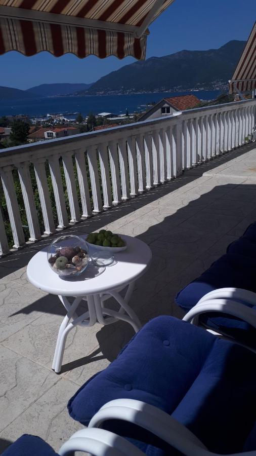 Apartment Dubrava Tivat Eksteriør billede