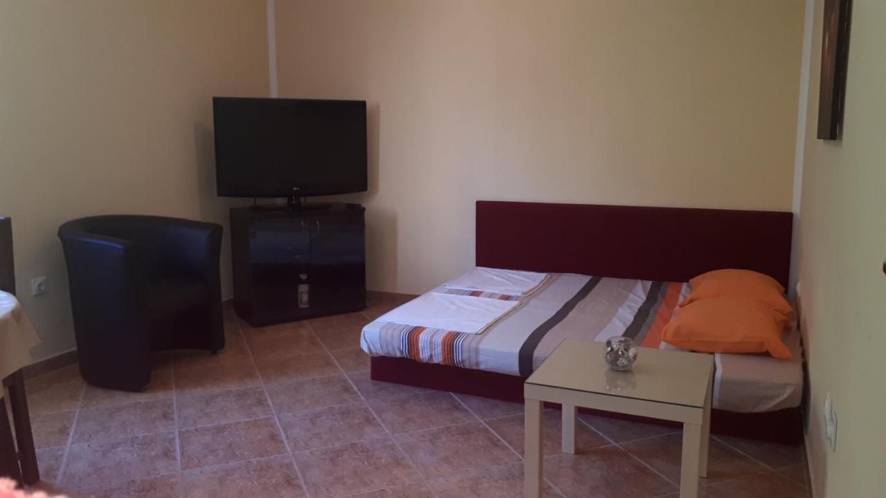 Apartment Dubrava Tivat Eksteriør billede