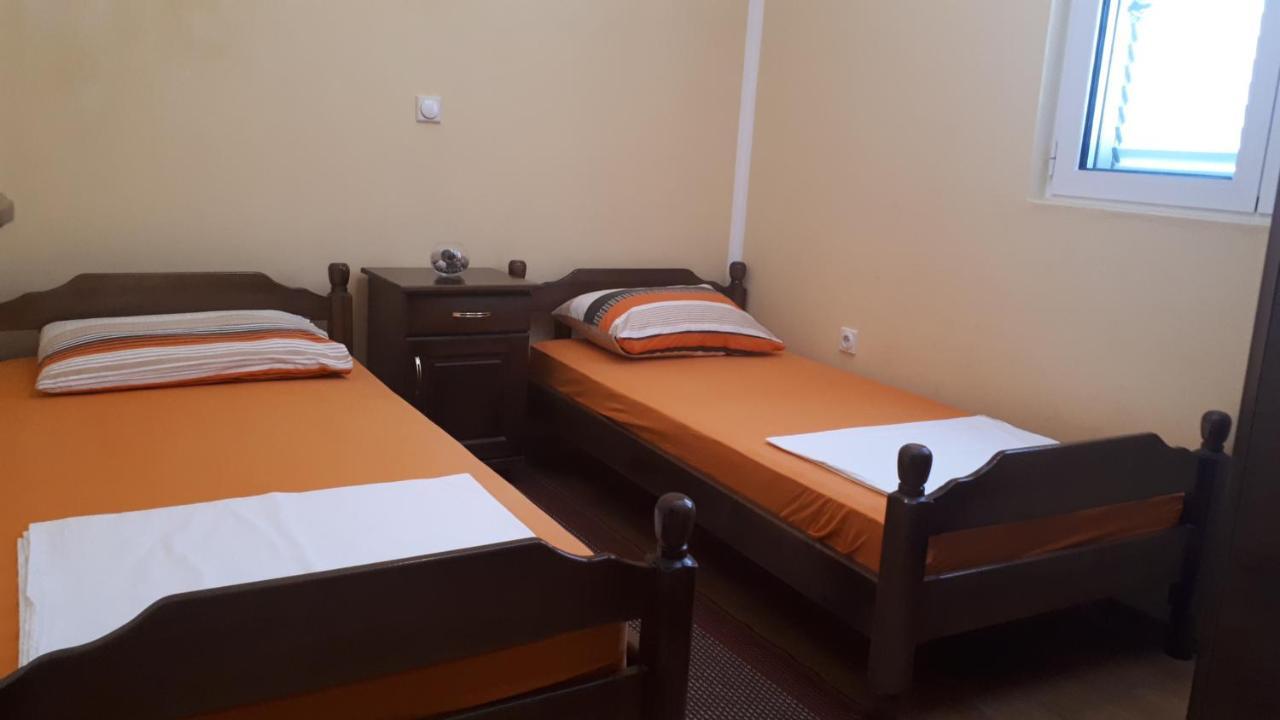 Apartment Dubrava Tivat Eksteriør billede